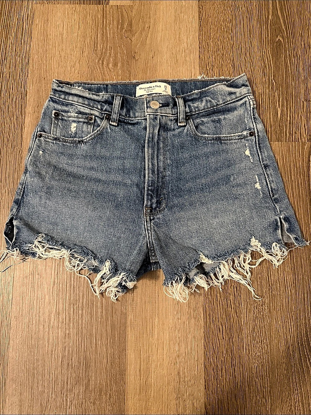 Abercrombie & Fitch The Mom Short High Rise Denim Shorts Waist 25